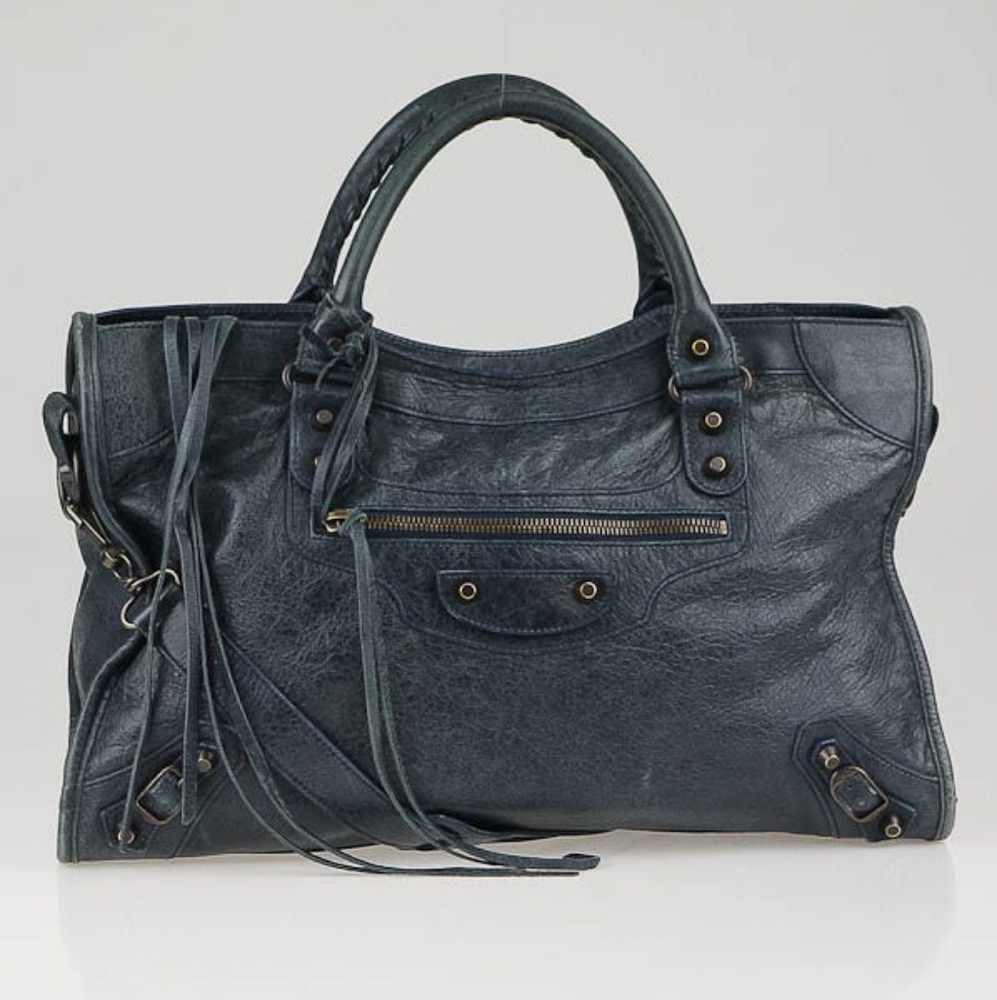 Auth balenciaga city in canard